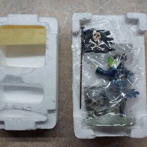 DEPT. 56 SNOW VILLAGE HALLOWEEN CAPTAIN BLACK BART'S GHOST #56.55149